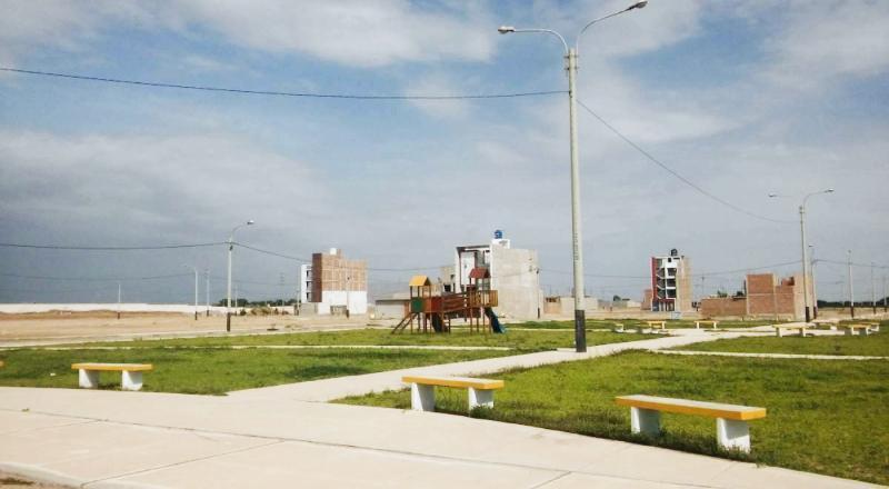 VENTA DE TERRENO DE 360 M2 EN URB. LOS FICUS - PIMENTEL